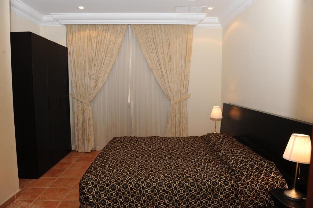 Gulf Continental Suite Kuwait City Esterno foto